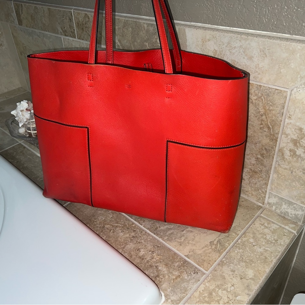 Tory Burch Block T Tote - Picture 8 of 15